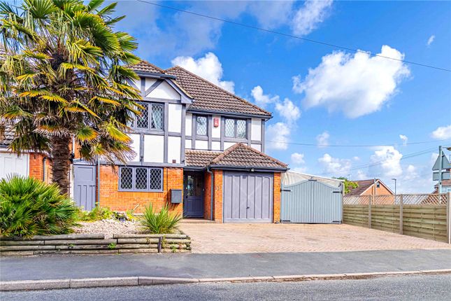 Thumbnail Detached house for sale in Tile Kiln Lane, Hemel Hempstead, Hertfordshire