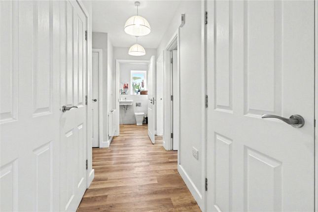 31, Long Lane, Handcross photo 2