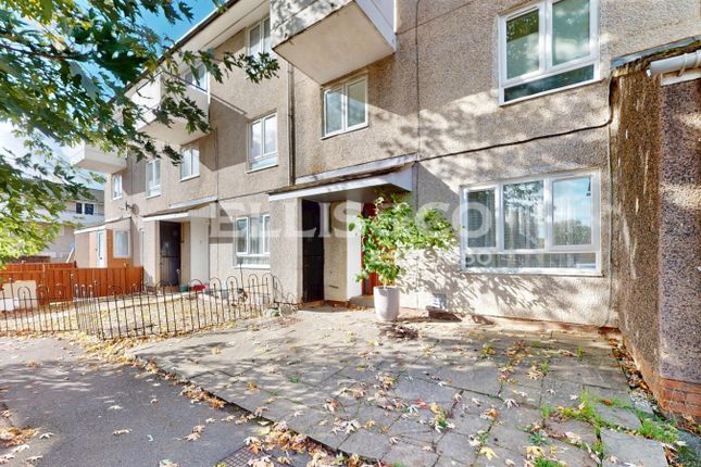 Community Road, Greenford photo 3