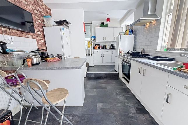 Room 4, 477 Etruria Road, Stoke-on-Trent photo 4