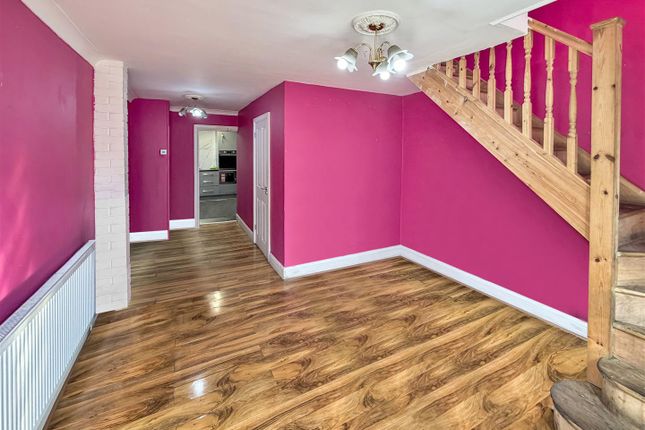 121, New Heston Road, Hounslow photo 2