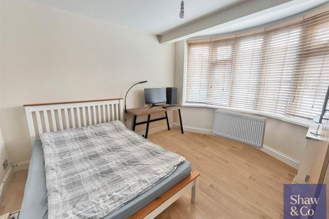 52, Jeymer Drive, Greenford photo 3