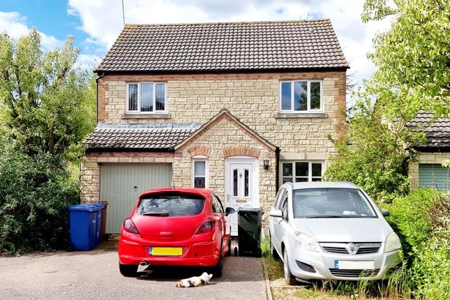 Detached house for sale in Bicester, Oxfordshire