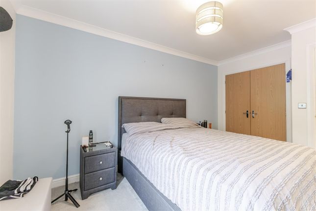 Flat 1, Ridge House, Ridge House, Springwell Lane photo 4