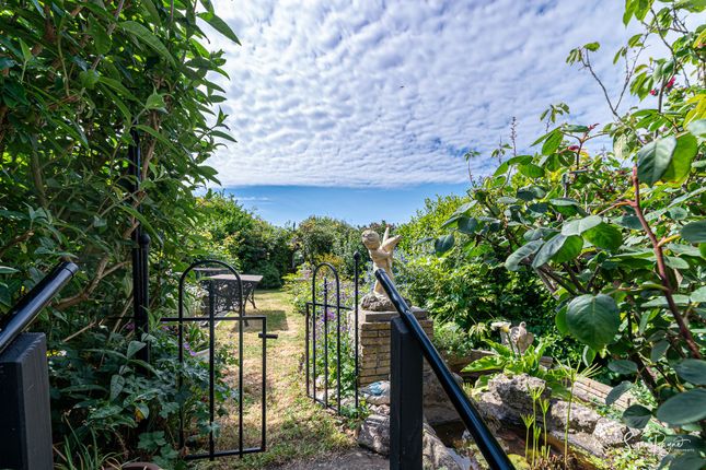 5, Alexandra Gardens, Ventnor photo 4