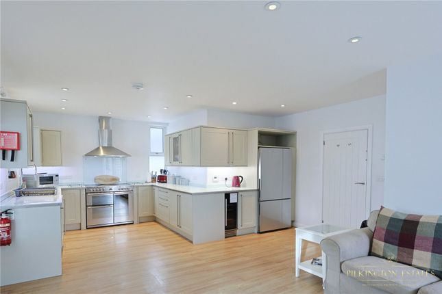 Hill Cote, Atlantic Mews, Wadebridge photo 3