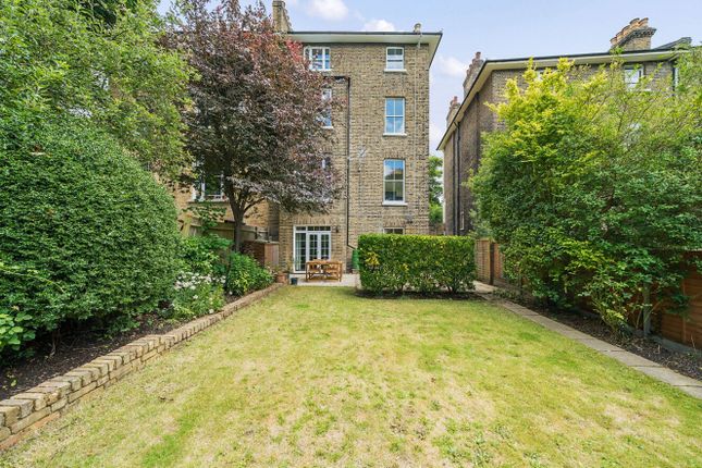 Garden Flat, 4, Granville Park, London photo 3