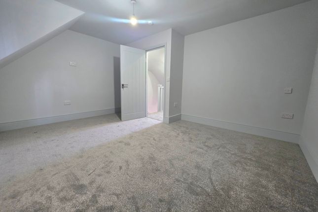 1 Marsh Lane, Wolverhampton photo 5