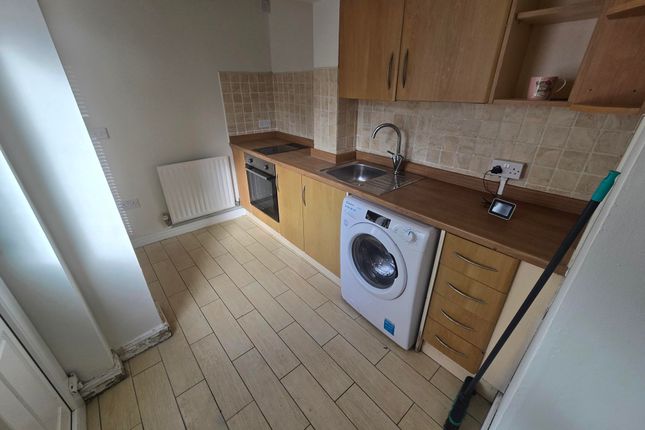 20A, DARLINGTON photo 4