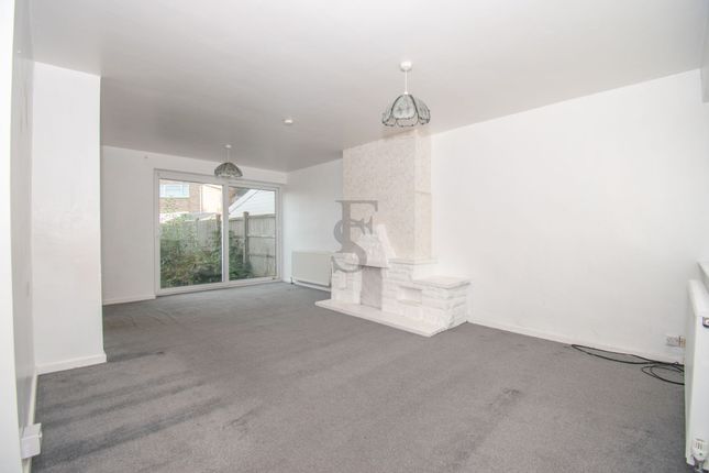 55 Briar Meads, Leicester photo 2