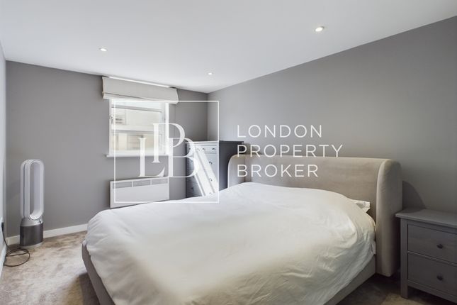 Flat 5 St. Clements House 12, Leyden Street, London photo 4