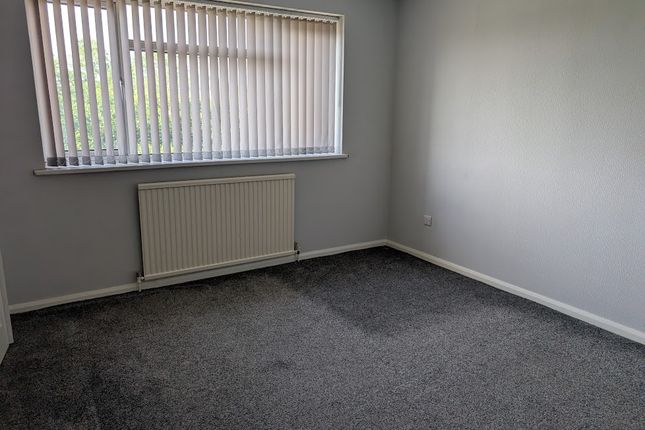 400, Denby Dale Road East, Wakefield photo 4
