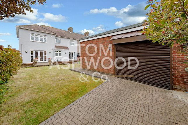 93, Woodbridge Road, Barking photo 4