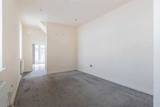 Rawden Place 1, 2-16.Jpg
