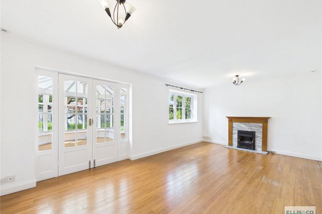 87, Morley Crescent West, Middlesex photo 3