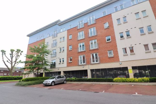 Thumbnail Flat for sale in Platt House, Elmira Way, Salford