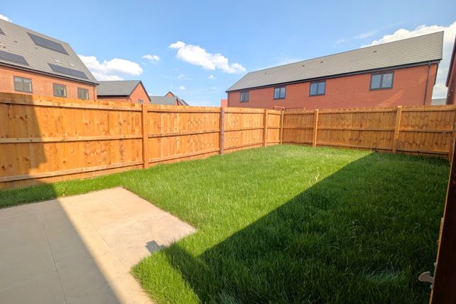 129 Broadacre Way, Chellaston, Derbyshire photo 4