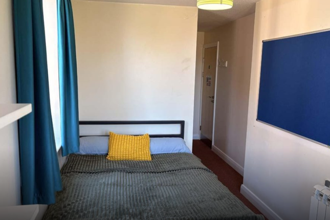 Flat 8, Canterbury photo 2