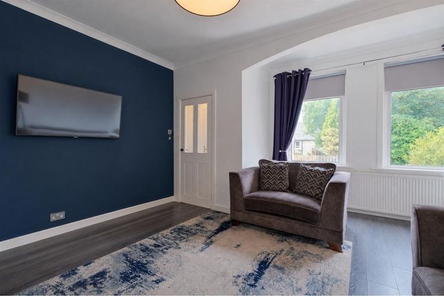 36, Waverley Crescent, Lanark photo 2
