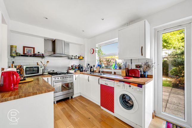 20, Billets Hart Close, London photo 4