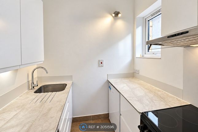 Flat B, St Marys Road, Leamington Spa photo 2