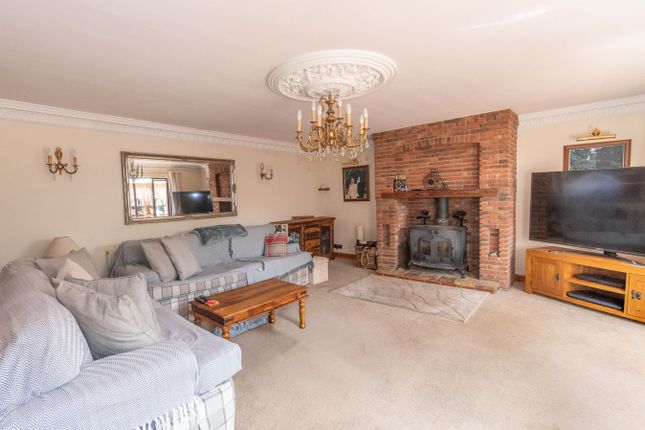30, Sandy Lane, Fakenham photo 4