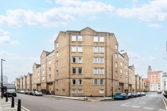 Thumbnail Flat for sale in Conant Mews, Aldgate, London