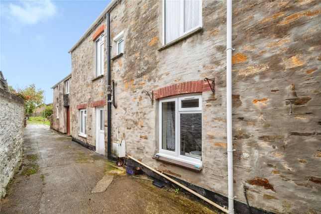 4-bed terraced on North Street, Cornwall, £270,000