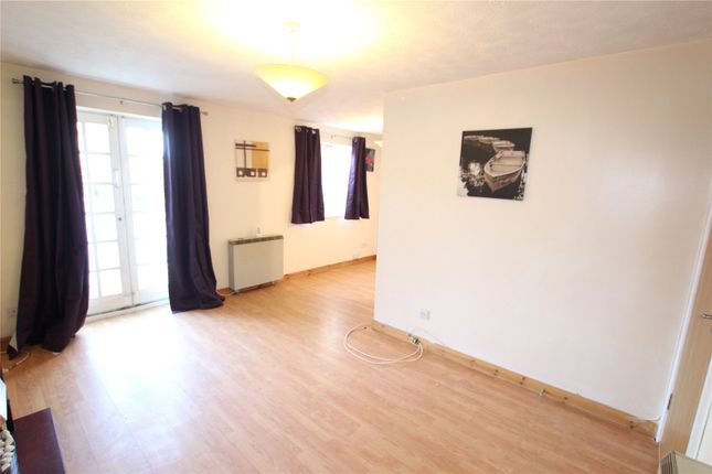 71, Greenhead Court, Huddersfield photo 4