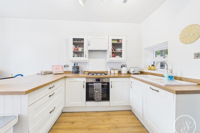 33, Gledhow Lane, Leeds photo 4