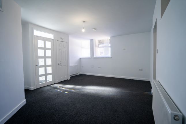 Flat 2, Rockwood House, Stanley photo 4
