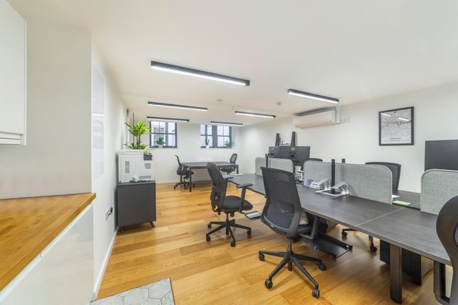 Office to let in Bourlet Close, London