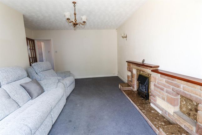 171, Lynncroft, Nottingham photo 4