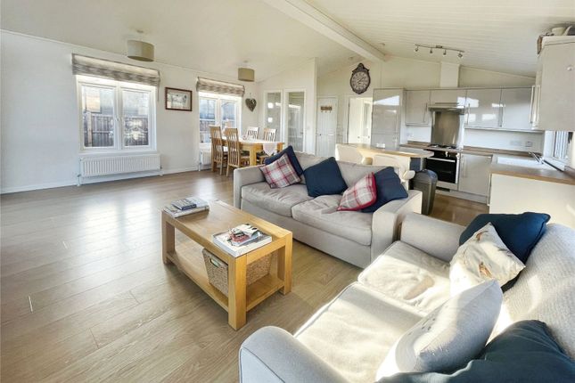 Thumbnail Mobile/park home for sale in Well Street, East Malling, West Malling, Kent