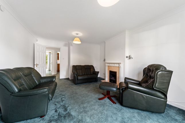 22, Stonelaw Drive, Glasgow photo 3