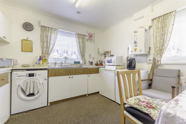 Woodside, Sutton-In-Ashfield photo 2