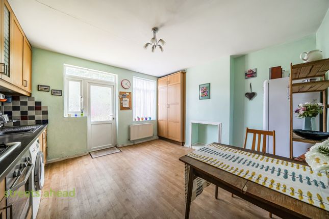 83, Wentworth Road, Croydon photo 4