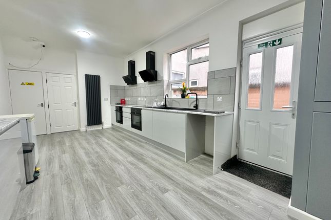 Room 2, 35, Meriden Street, Coventry photo 4
