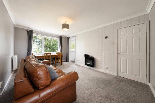 18, St Michael's Mount, Inglemire Avenue, Hull photo 2