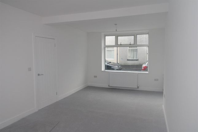 4, Archer Street, Merthyr Tydfil photo 2