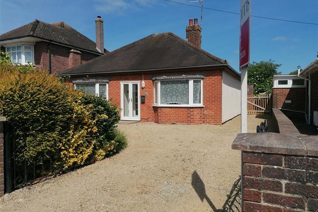 Bungalow to rent in Oxford Road, Swindon
