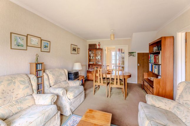 35 Willow Way, Kidlington photo 2