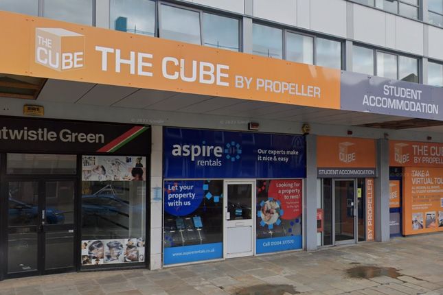 Retail premises to let in Bradshawgate, Bolton