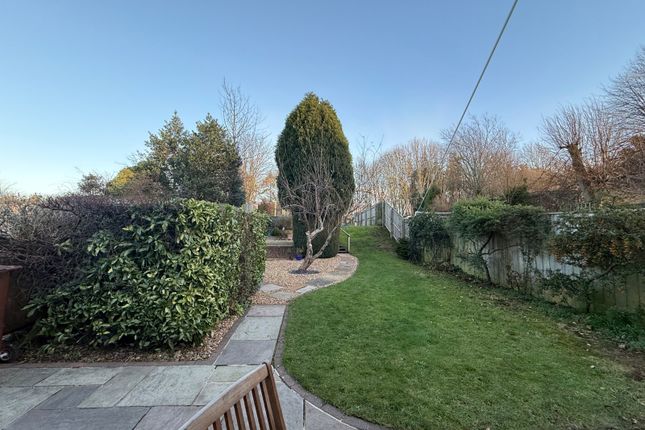 38, Acomb Crescent, Tyne and Wear photo 4