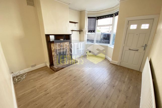 32, Hawkesbury Road, Leicester photo 3