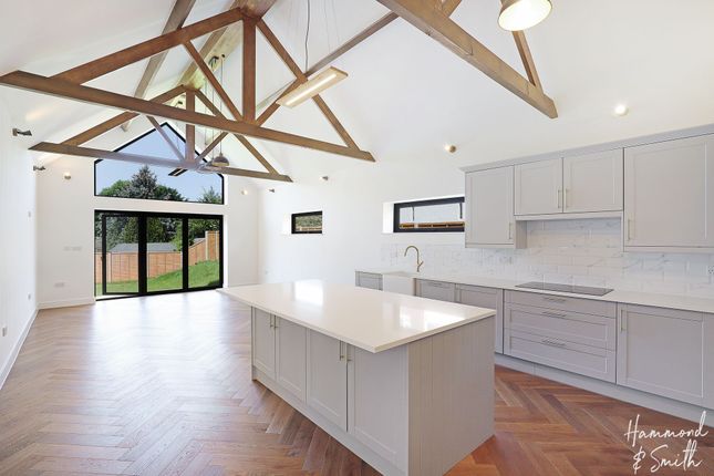 1 Eric Court Crows Road, Epping photo 2
