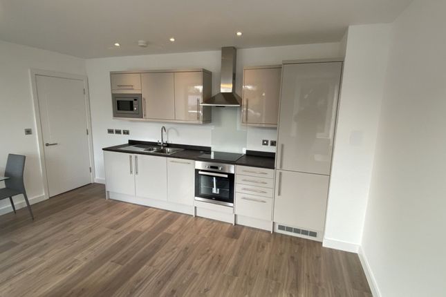 Flat 2, The Post House Eastern Avenue, Gloucester photo 2