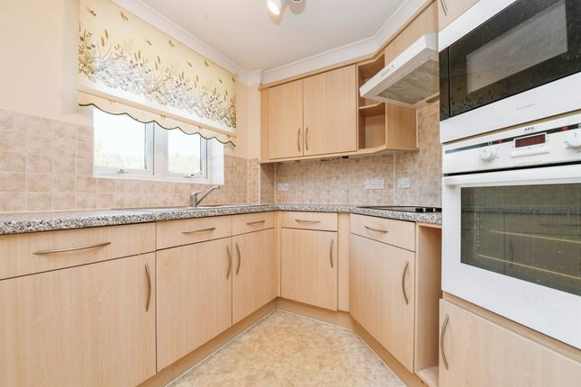 Flat 15, Cooper Court, Spital Road, Maldon photo 2
