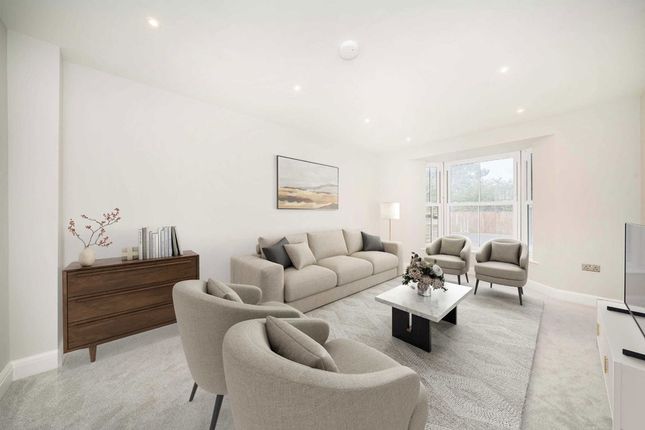 4 Denys Place, Orchard Road, Chessington photo 3
