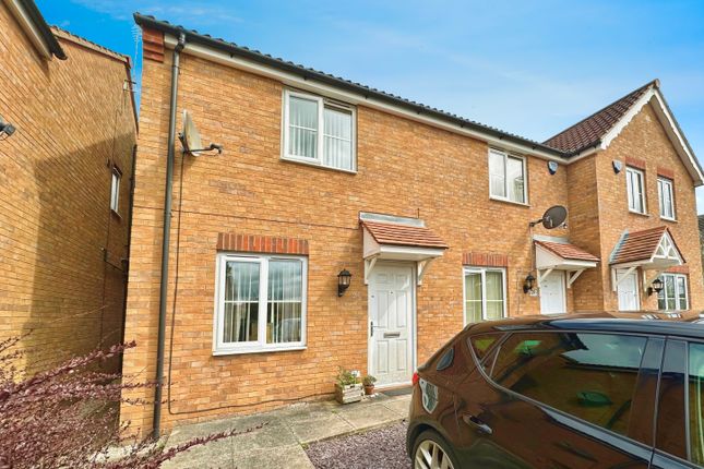 Town house for sale in Clay Cross Drive, Clipstone Village